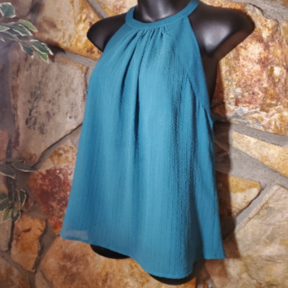 H&M Top - Picture 2 of 5